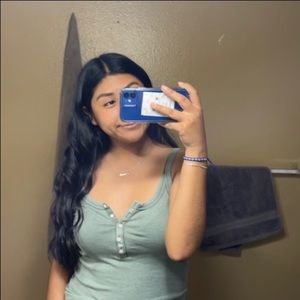 Meet your Posher, Jasmine